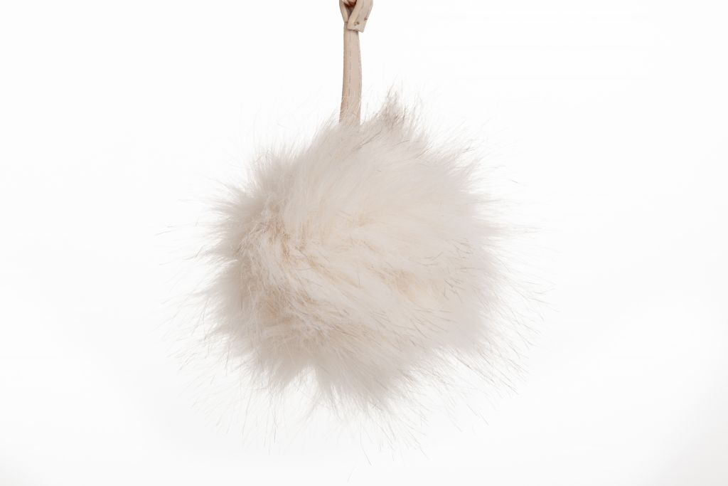 Pom Pom Charm Posete