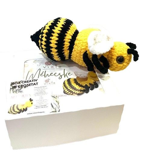 Box "do it yourself"  de crosetat albinuta, limba maghiara