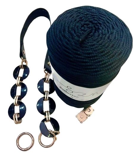 Pachet poseta negru, accesorii aurii