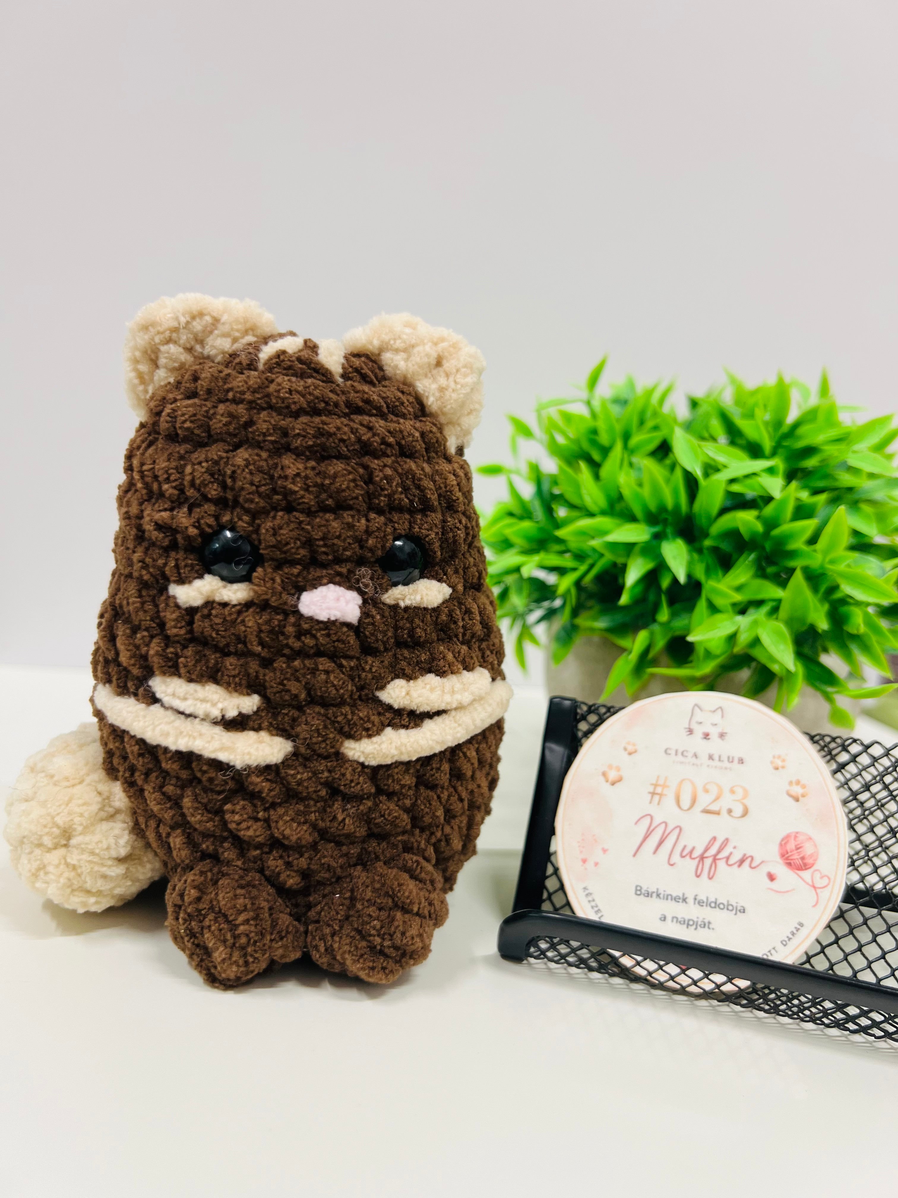 Figurina crosetat pisicuta Muffin #023