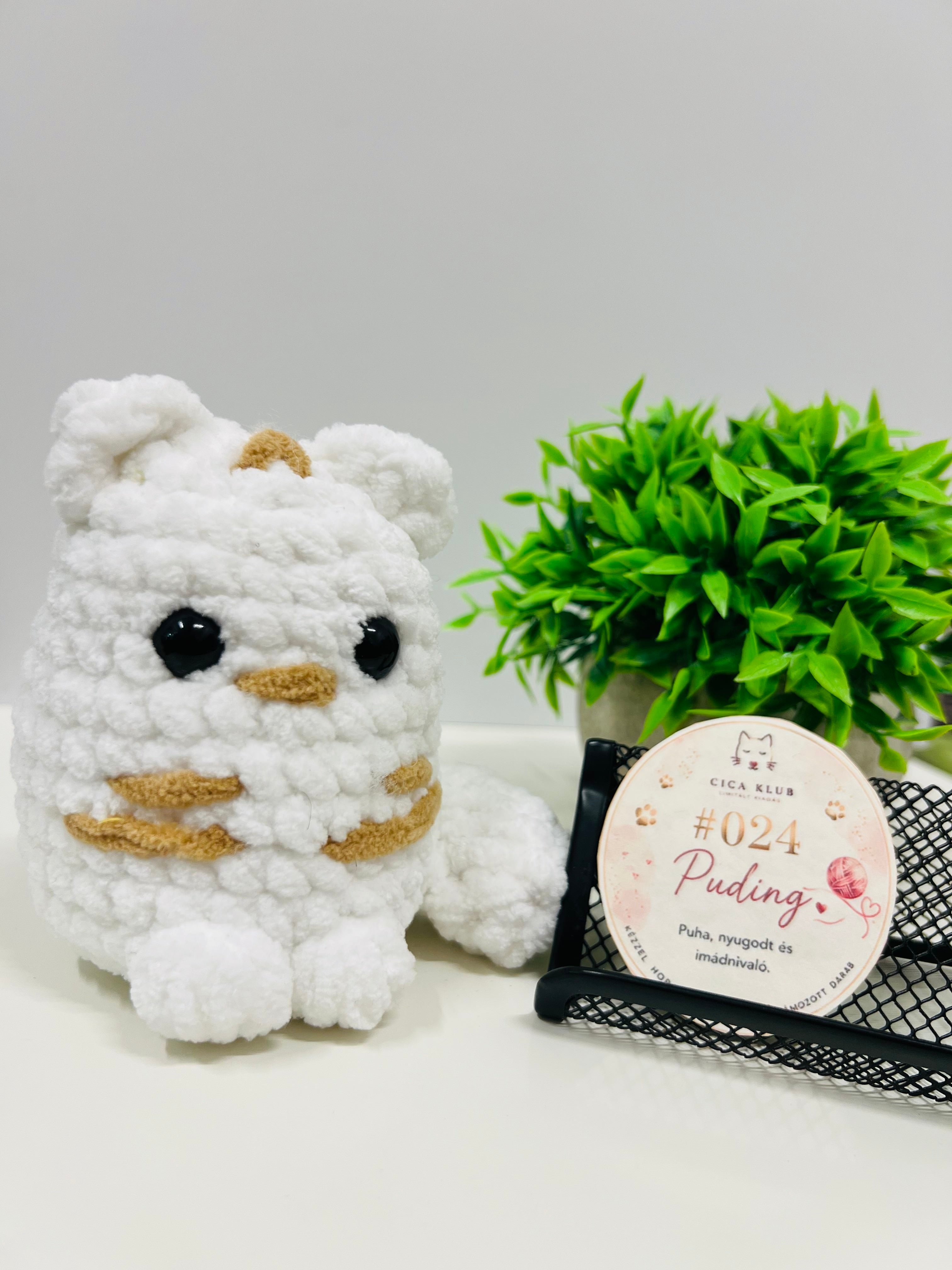 Figurina crosetat pisicuta Puding #024